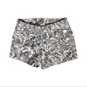 Old Navy Pixie Floral Black and White Shorts Size 0